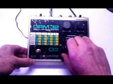 Electro Harmonix DRM32 drummachine demo