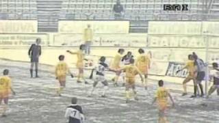 QFWy6-1M7o4 Video Image