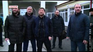 Рамзан Кадыров инспектирует восстановление разрушенных во время ликвидации бандитов зданий