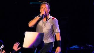 Watch Bruce Springsteen Marys Place video