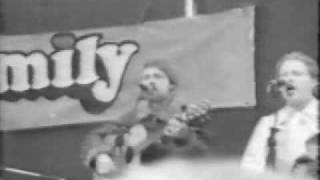 Watch Kelly Family The Swan video