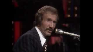 Watch Marty Robbins Am I That Easy To Forget video