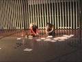 Performance de Murcie cerca del lago: Martaerre y Álvaro Pichó