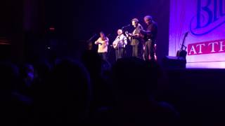 Watch Vince Gill Cold Gray Light Of Gone video
