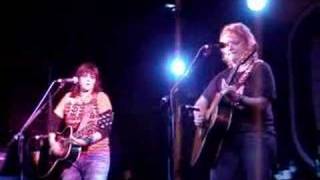 Watch Indigo Girls Bitterroot video