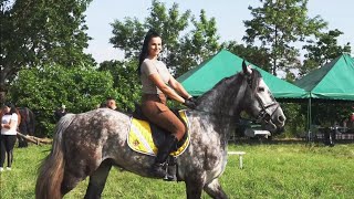Y Girls Riding Horses