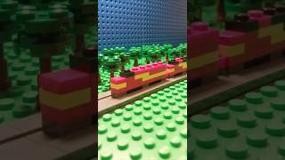 Lego Micro Trains - Thomas Escapes From The Unstoppable Train