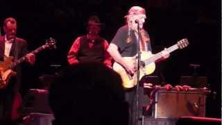 Watch Willie Nelson Me And Bobby Mcgee video