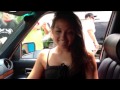 VIDEO: CHICA SE VIENE CON LOS GRAVES DE UN AUTO