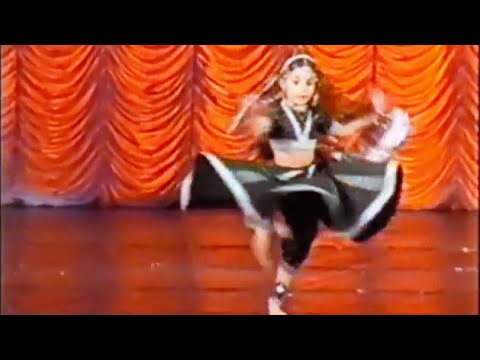 Indian Dance Group MAYURI - Chirmi