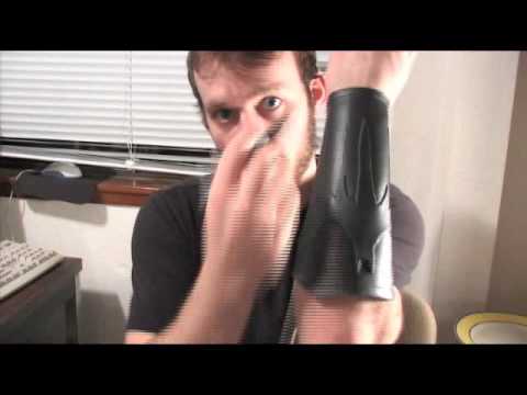 Making Altair's bracer and belt.