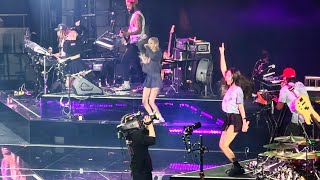 BLACKPINK BORN PINK TOUR BARCELONA ENDING (ENCORE) - BOOMBAYAH + AS IF IT'S YOUR