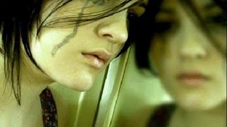 Watch Alexia Claro De Luna video
