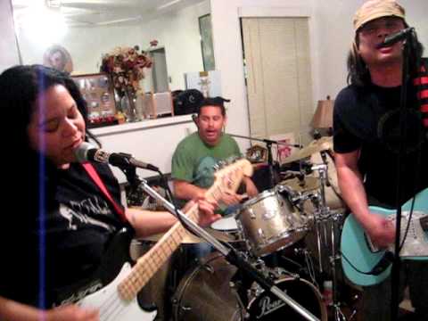 (She's My) Vampire Girl Groovie Ghoulies cover by The Touchies
