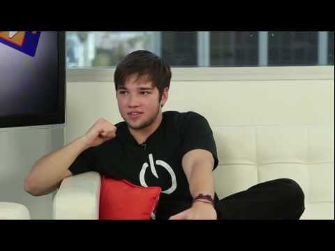 Twittercom Follow Us'iCarly' star Nathan Kress stopped by the ClevverTV Twittercom Follow Us'iCarly' star Nathan Kress stopped by the ClevverTV