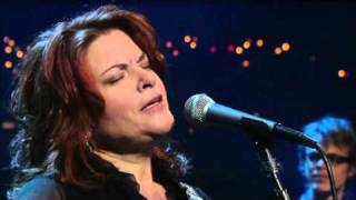 Watch Rosanne Cash 500 Miles video