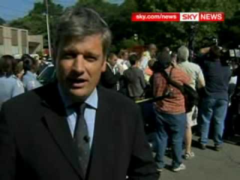 Investigators eye roles of girls in fatal train crash - Worldnews.