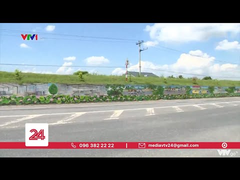 Con đường bích họa dài nhất Hà Nội | VTV24