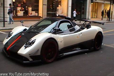 I have filmed the 5 of 5 Pagani Zonda Cinque Roadster making some crazy