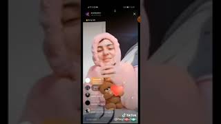 Ece Ronay Cioman Ile Dalga Geçti