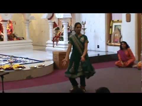 Shreyas Bharat Natyam Dance on Ek Dantaya Vakratundaya at Temple...