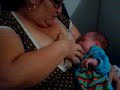Giovanny 1 mes, mamando