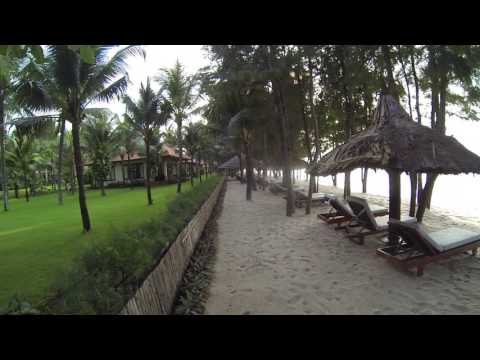 Sunny Beach Resort отель в Муйне Вьетнам. Пляж отеля.