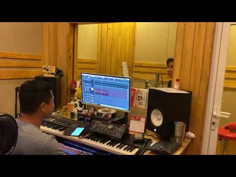 Một ngày làm việc tại phòng thu âm #studio13 của nhạc sĩ Phúc trường