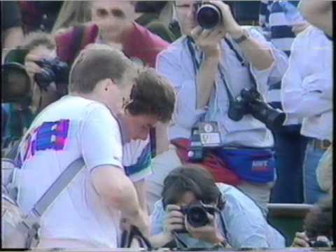 Jimmy コナーズ retires against マイケル チャン 全仏オープン 1991