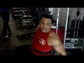 EDUARDO DE LA CRUZ Y MEME MAMADO DANDOLE BICEPS EN MEME GYM