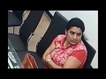 Woman caught on camera stealing gold jewelry