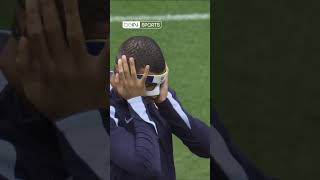 Kylian Mbappé Masqué À Lentrainement Avec Les Bleus