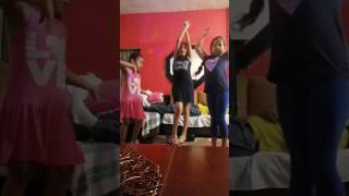 Las Nenas Bailando
