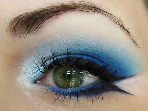 Schminktipps: Marine Blau Augen Makeup (DE)