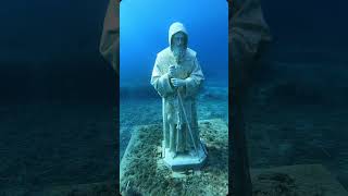 La Statua Di San Francesco Nascosta Sotto Il Mare Il Mistero Di Milazzo