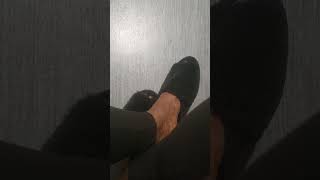 Black Peeptoe Fluffy Slippers At Hospital