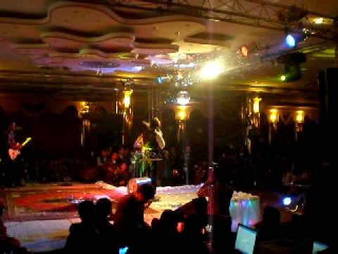 Shweta tiwari (Prerna) hug and kiss by azizi bank staff in kabul...