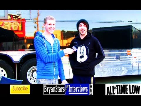  interview with All Time Low lead singer Alex Gaskarth on the Dirty Work 