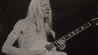 Watch Johnny Winter Mad Blues video