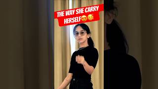 The Way She Carry Herself