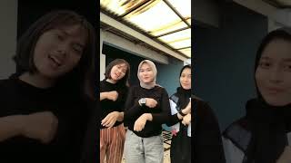 jilbab ketat bulat bergoyang#shorts #tiktok