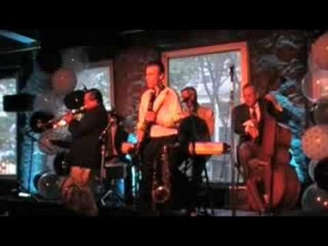 It Don't Mean a Thing (If It Ain't Got That Swing) Video