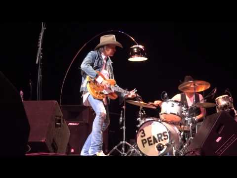 Dwight Yoakam - Dim Lights Thick Smoke (and Loud Loud Music)