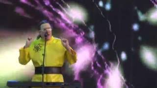 Watch Weird Al Yankovic Dare To Be Stupid video