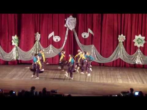 Танцы коллектива "Вариант"