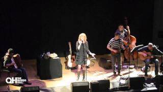 Watch Eddi Reader Muddy Water video