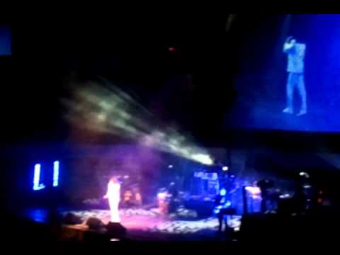 Sonu Nigam sings Tum Jo Mil Gaye Ho To Ye Lagta Hai