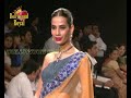 rituparna sengupta & pooja mishra walk the ramp for sanskriti jewels and jewel trendz at iijw 1 Picture