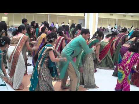 DJ Bally - Humu Kaka baba na - Yogeshs garba night at GCA Nashville...