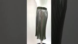 Hugo Boss, Silver Metallic Logo Waistband Pleated Skirt, Size US6/UK10, $109.00